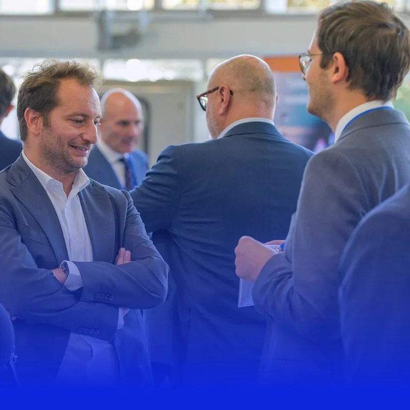 Investire in ricerca e formazione per guidare i nostri clienti nel processo di digital transformation attraverso le nostre soluzioni innovative, che superano gli standard di mercato e creano valore e sostenibilità.